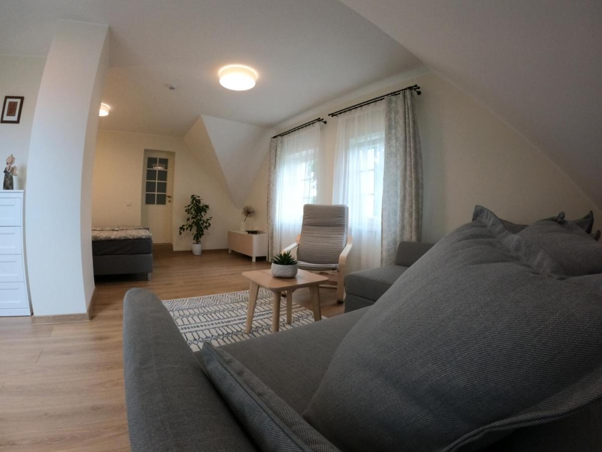 Mono House Apartment Rusne Ngoại thất bức ảnh