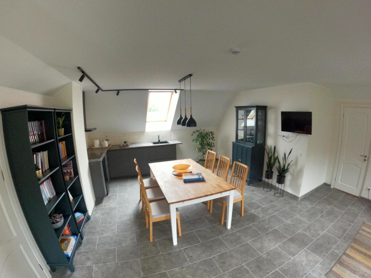 Mono House Apartment Rusne Ngoại thất bức ảnh