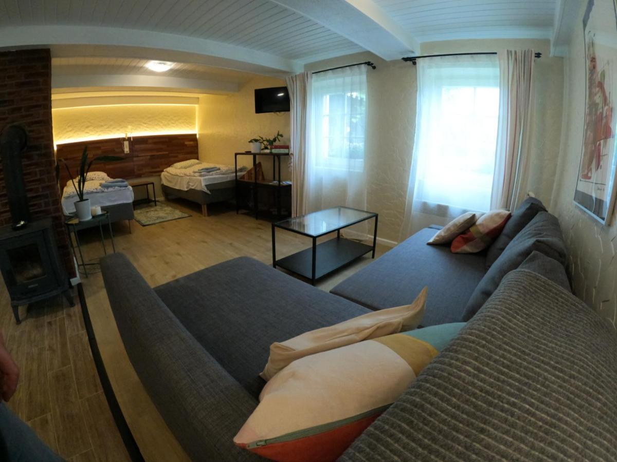 Mono House Apartment Rusne Ngoại thất bức ảnh